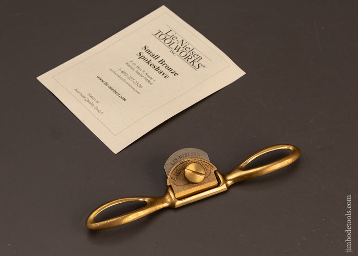 Mint-Round-Bottom-LIE-NIELSEN-Small-Bronze-Spoke-Shave-119967