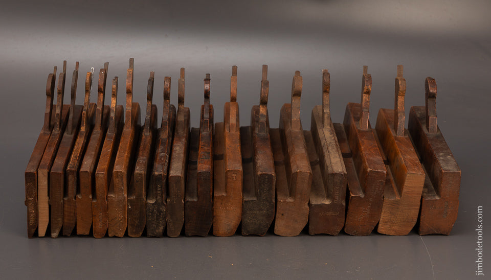 Complete-Working-Set-of-18-Hollows-&-Rounds-Molding-Planes-2-18-EVENS-119984