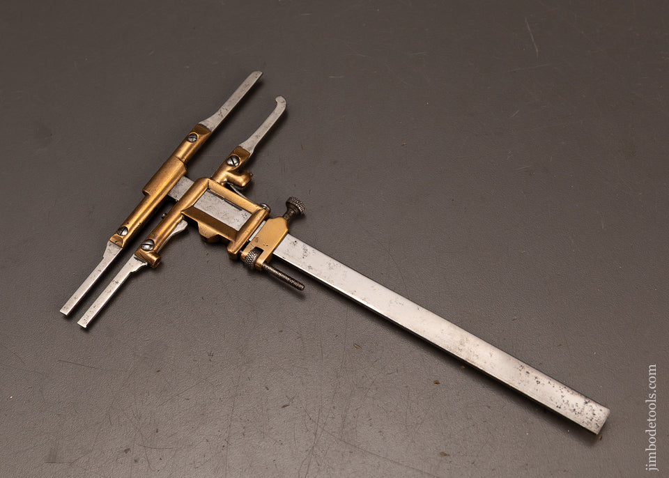 Gorgeous-Brass-and-Steel-Precision-Calipers-120007
