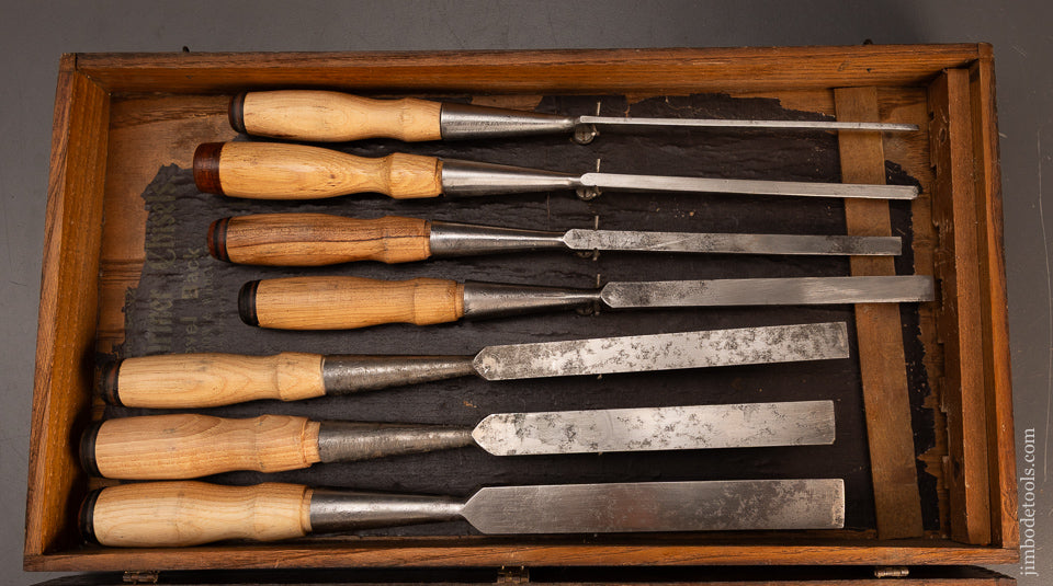 Fantastic-Super-Clean-Complete-Graduated-Set-of-12-P.S.-&-W.-Socket-Firmer-Chisels-120063