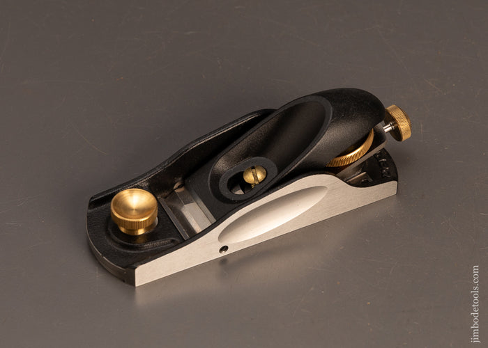 Extra-Fine-LEE-VALLEY-VERITAS-Low-Angle-Block-Plane-with-Adjustable-Mouth-120120