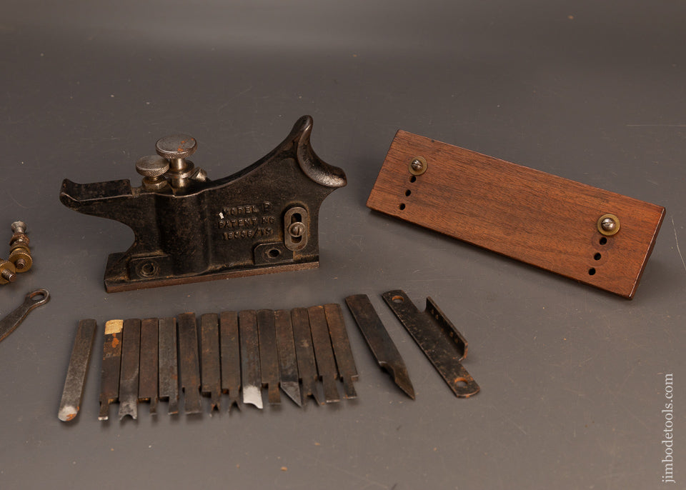 Rare-HOWKIN’S-PATENT-Model-B-Plow-Plane-with-15-Cutters-120123