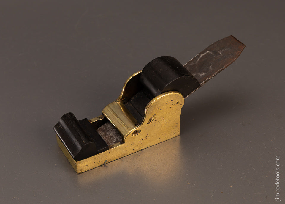 Pretty-Gunmetal-&-Ebony-Chariot-Plane-120130