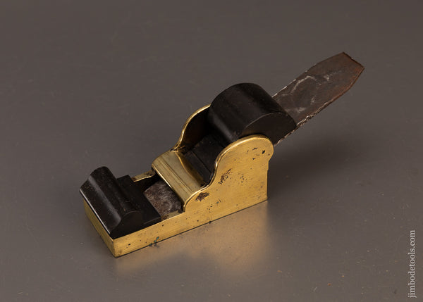 Pretty-Gunmetal-&-Ebony-Chariot-Plane-120130