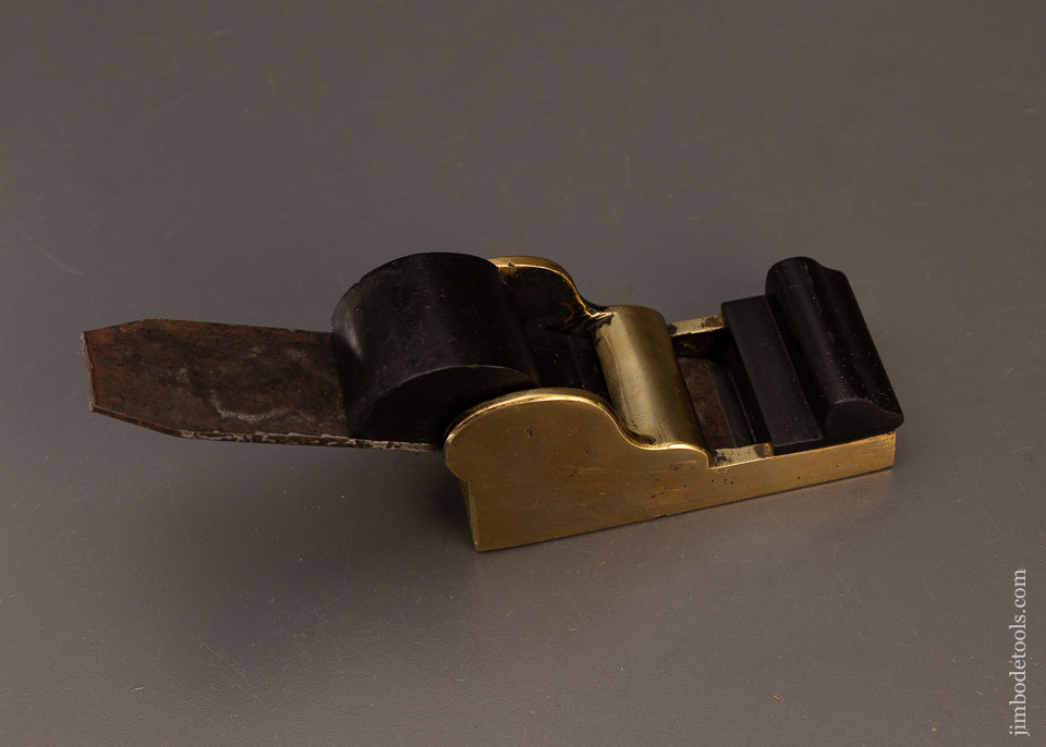 Pretty-Gunmetal-&-Ebony-Chariot-Plane-120130