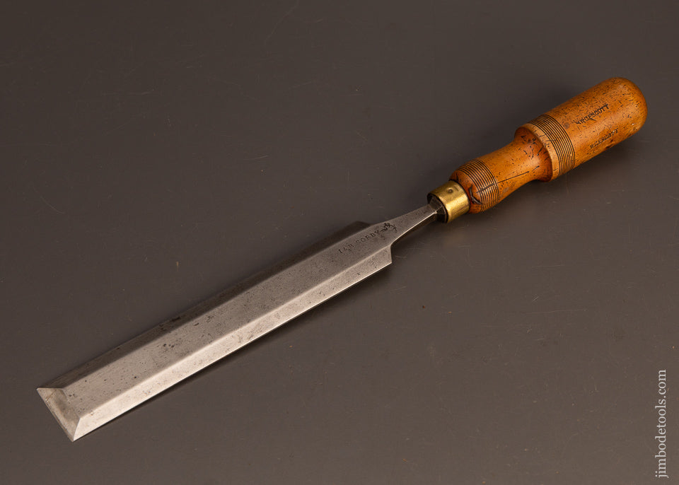 Fine-Boxwood-Handled-1-1/2-Inch-Paring-Chisel-by-I.-&-H.-SORBY-120187
