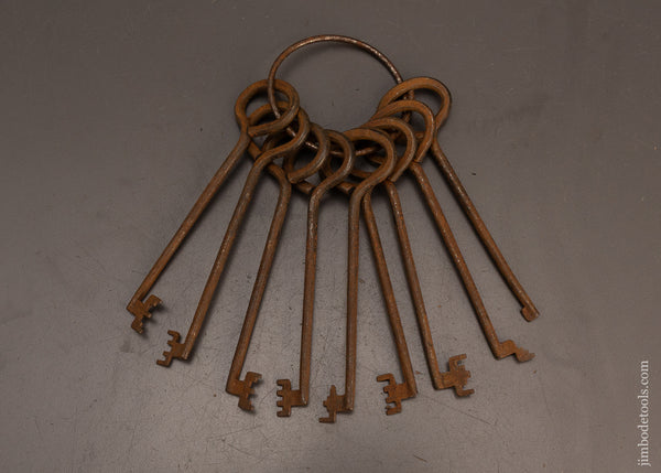Early-Locksmith’s-Set-of-Skeleton-Keys-Lock-Picks-120209