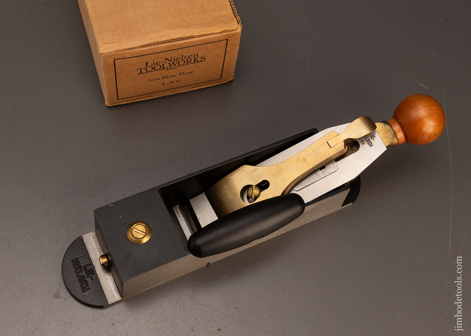 LIE-NIELSEN-No.-9-Discontinued-Miter-Plane-with-Hot-Dog-Near-Mint-in-Box-120257-AS-OF-APR-1
