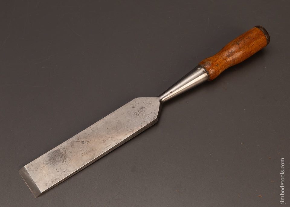 Razor-Sharp-T.H.-WITHERBY-1-1/2-Inch-Socket-Firmer-Chisel-120314