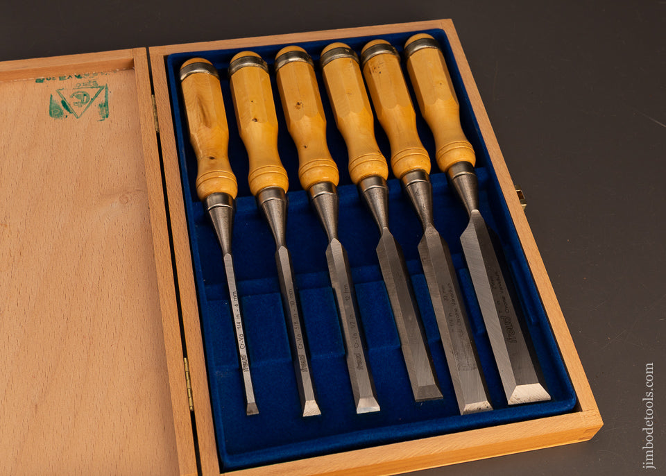 Beautiful-Set of-6-Mint-Boxwood-Handled-Bevel-Edge-Chisels-by-FREUD-120375
