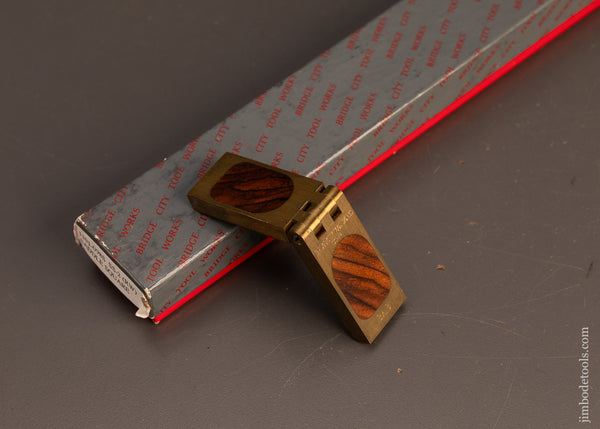 BRIDGE-CITY-TOOL-WORKS-SS-2-Saddle-Square-Mint-in-Box-120389