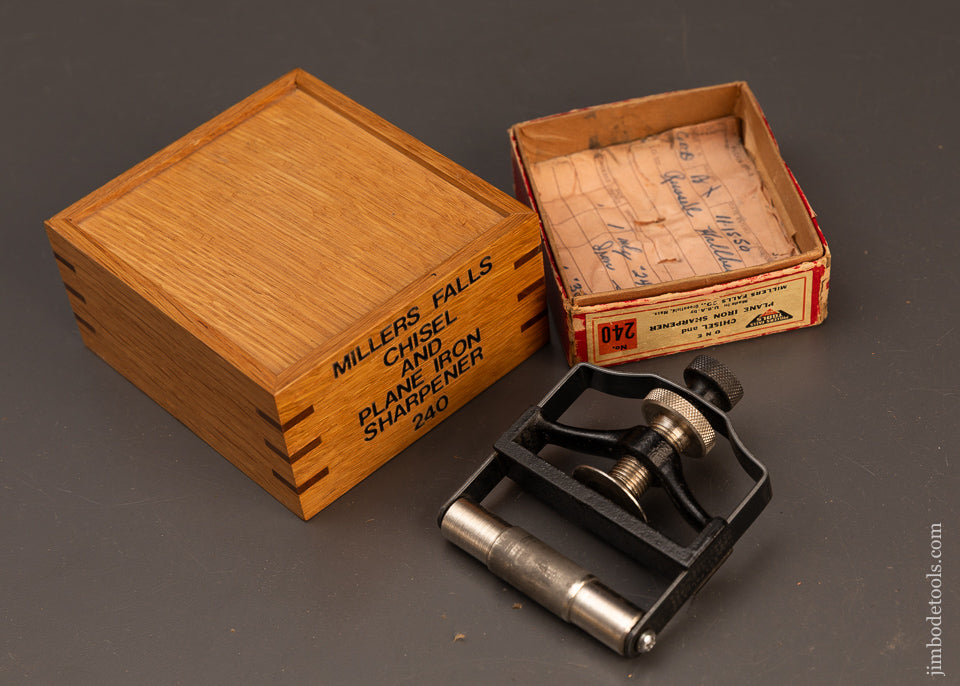 MILLERS-FALLS-No.-240-Chisel-&-Plane-Iron-Sharpener-Mint-in-Box-120472
