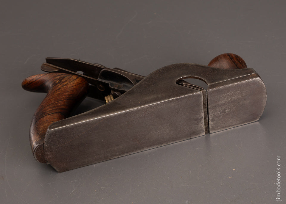 Fine-Type-ONE-STANLEY-No.-10-1/2-Carriage-Maker’s-Rabbet-Plane-with-Adjustable-Mouth-121023
