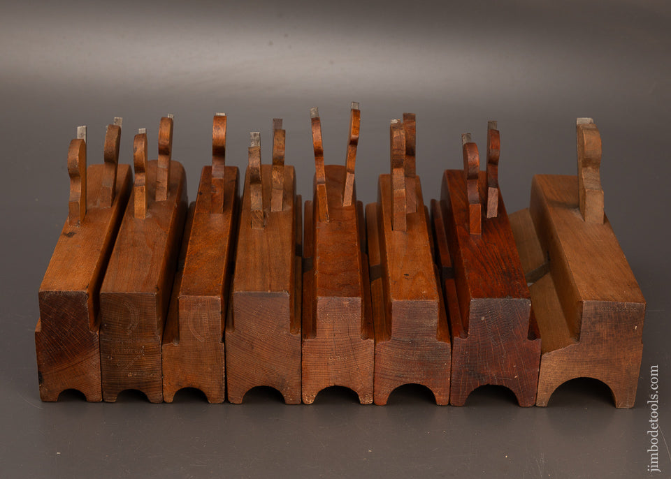 Fine-Graduated-Set-of-8-Nosing-Planes-120549