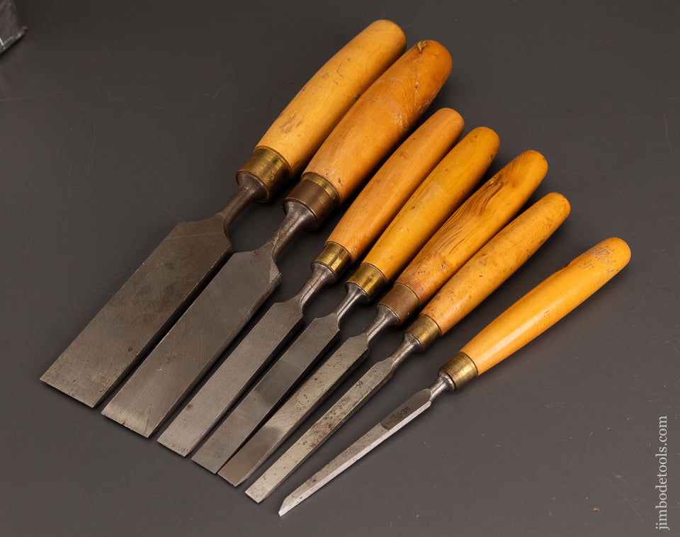 Near-Mint-Set-of-7-MARPLES-Boxwood-Handled-Bench-Chisels-120598