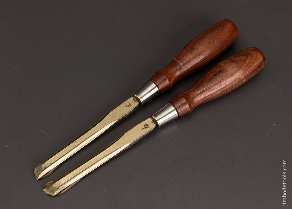 Dead-Mint-Pair-of-Right-&-Left-BRIDGE-CITY-TOOL-WORKS-Rosewood-Handled-Skew-Paring-Chisels-3/8-Inch-120656