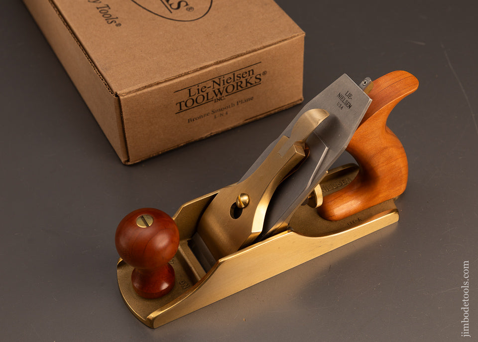 Out-of-Stock-&-Unavailable-Bronze-LIE-NIELSEN-No.-4-Smooth-Plane-Near-Mint-in-Box-120706