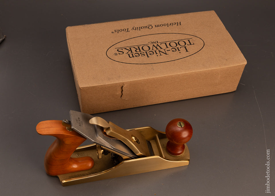 Out-of-Stock-&-Unavailable-Bronze-LIE-NIELSEN-No.-4-Smooth-Plane-Near-Mint-in-Box-120706