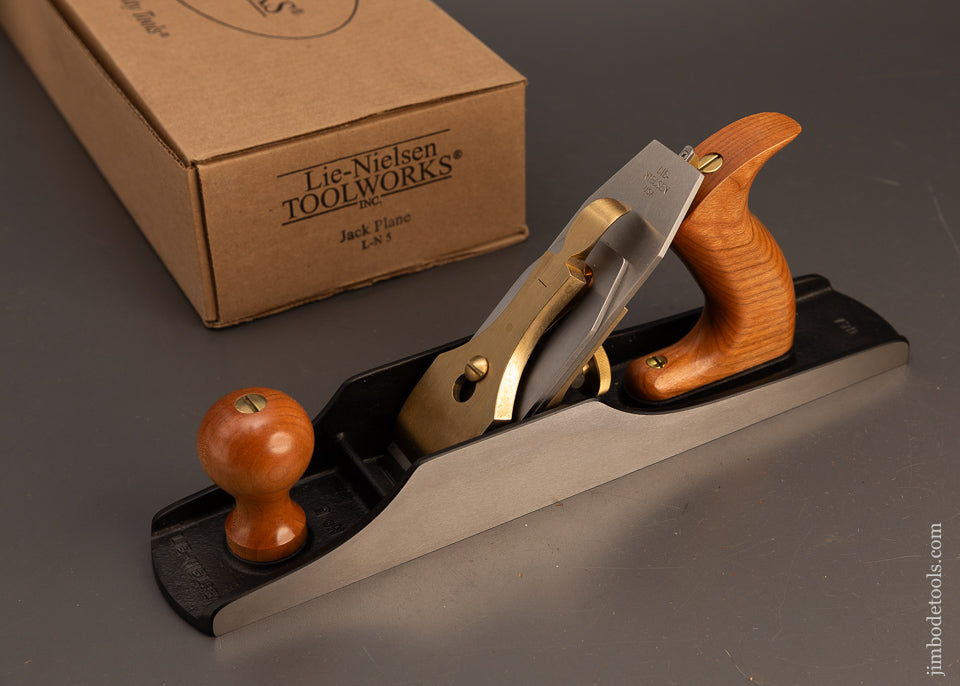 LIE NIELSEN-No.-5-Jack-Plane-Out-of-Stock-&-Unavailable-at-Lie-Nielsen-Mint-in-Box-120729