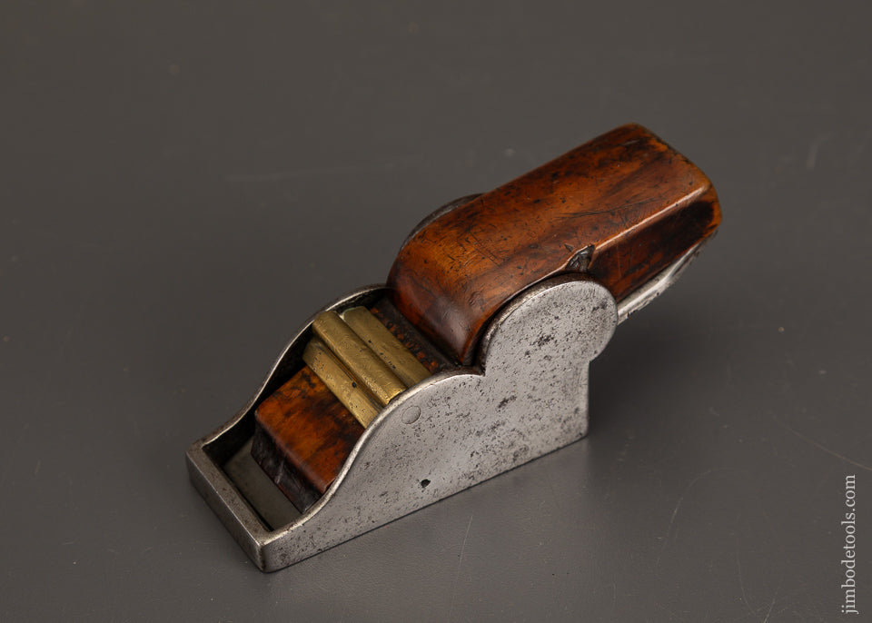 Early-&-Fine-Boxwood-Infill-Chariot-Plane-120746