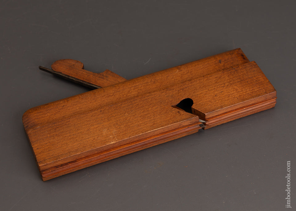 Crisp-Fine-5/16-Inch-Center-Bead-Moulding-Plane-by-JOHN-M.-TABER-NEW-BEDFORD-120829