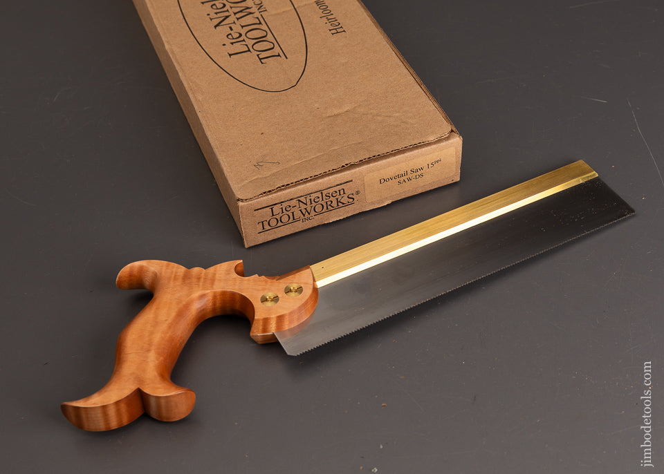 Discontinued-Tiger-Maple-LIE-NIELSEN-Brass-Back-Dovetail-Saw-Mint-in-Box-120896