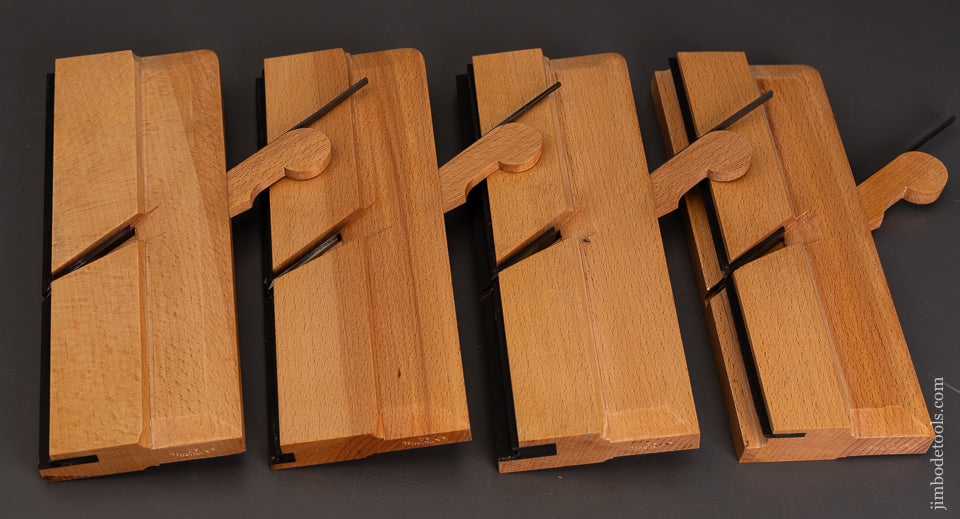 Modern-Maker-R.A.-VAUGHAN-Graduated-Set-of-Side-Bead-Planes-with-Ebony-Boxing-120900