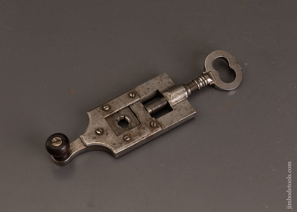 Gorgeous-Adjustable-Threading-Die-120910