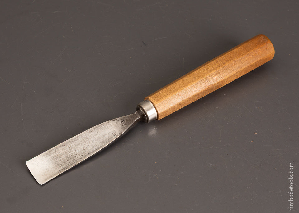 Fat-ADDIS-1-Inch-No.-3-Carving-Chisel-121070