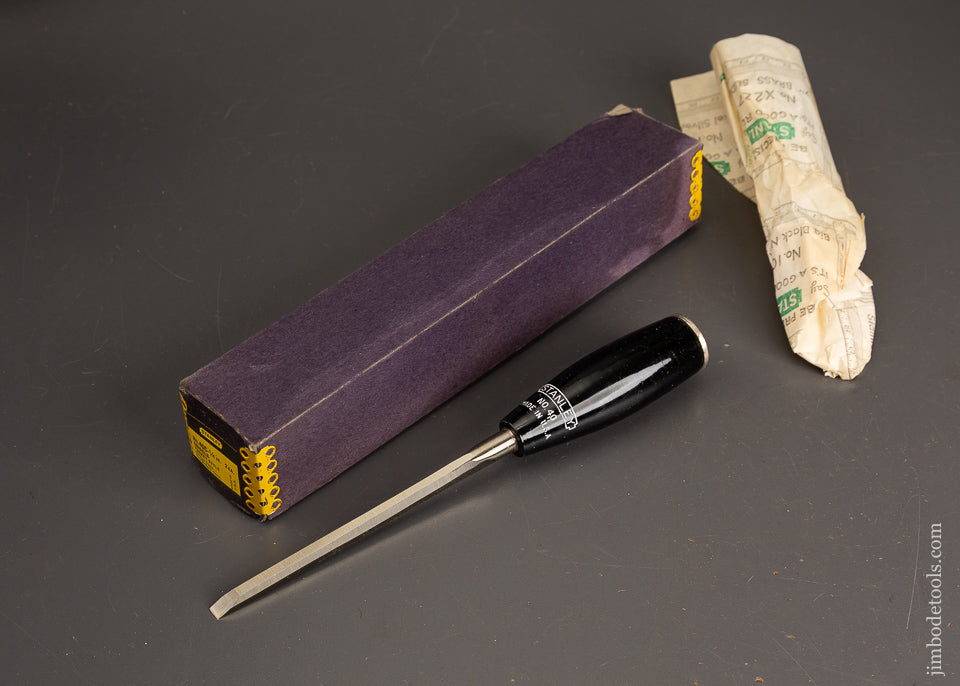 STANLEY-No.-40-Chisel-Dead-Mint-in-Box-1/4-x-8-3/4-Inch-121091