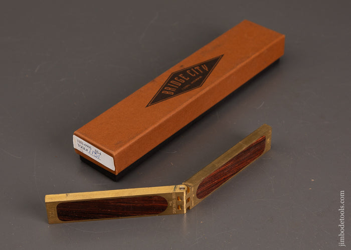 BRIDGE-CITY-TOOL-WORKS-SS-4-Saddle-Square-Near-Mint-in-Box-121111