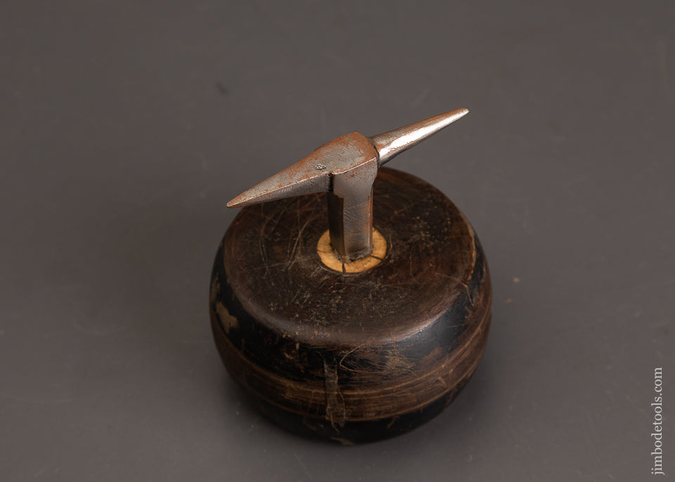 Fine-Jeweler’s-Anvil-on-Lignum-Vitae-Stump-121321