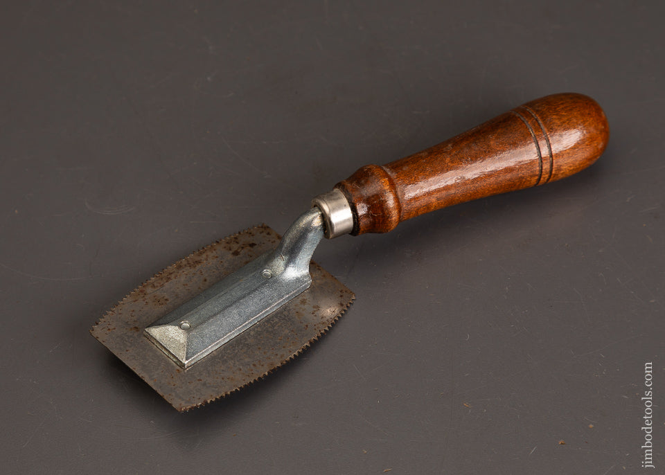 Unused-Veneer-Saw-121336