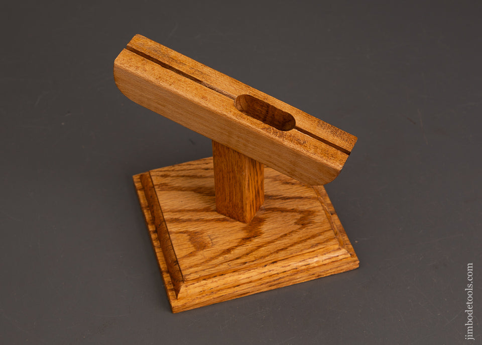Fine-Oak-Plow-Plane-Stand-121407