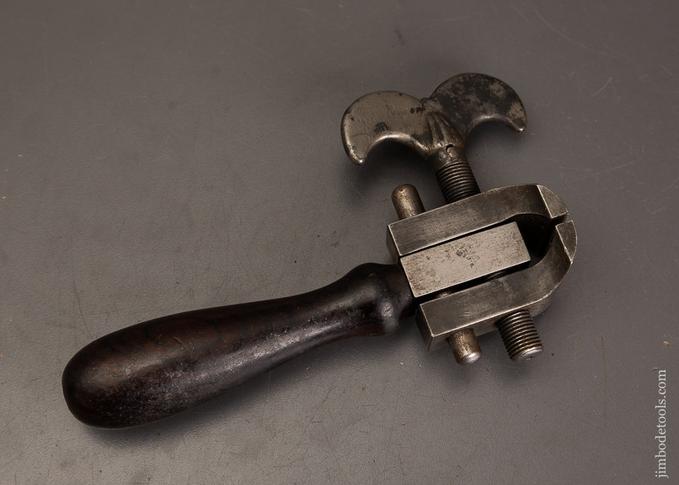 Remarkable-Hand-Vise-121442