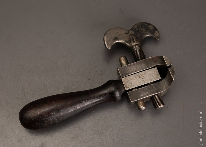 Remarkable-Hand-Vise-121442