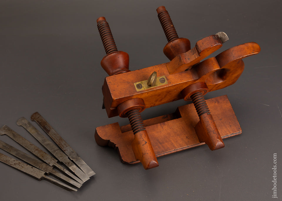Beautiful-Solid-Boxwood-Plow-Plane-by-M.-COPELAND-with-Irons-121463