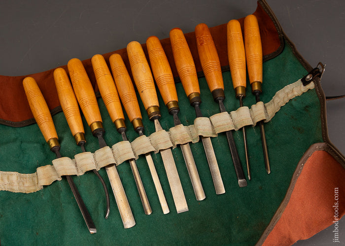 Near-Mint-Set-of-11-H.-TAYLOR-Carving-Chisels-in-Roll-121487