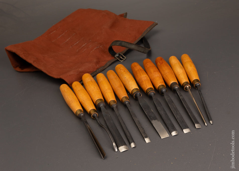 Near-Mint-Set-of-11-H.-TAYLOR-Carving-Chisels-in-Roll-121487