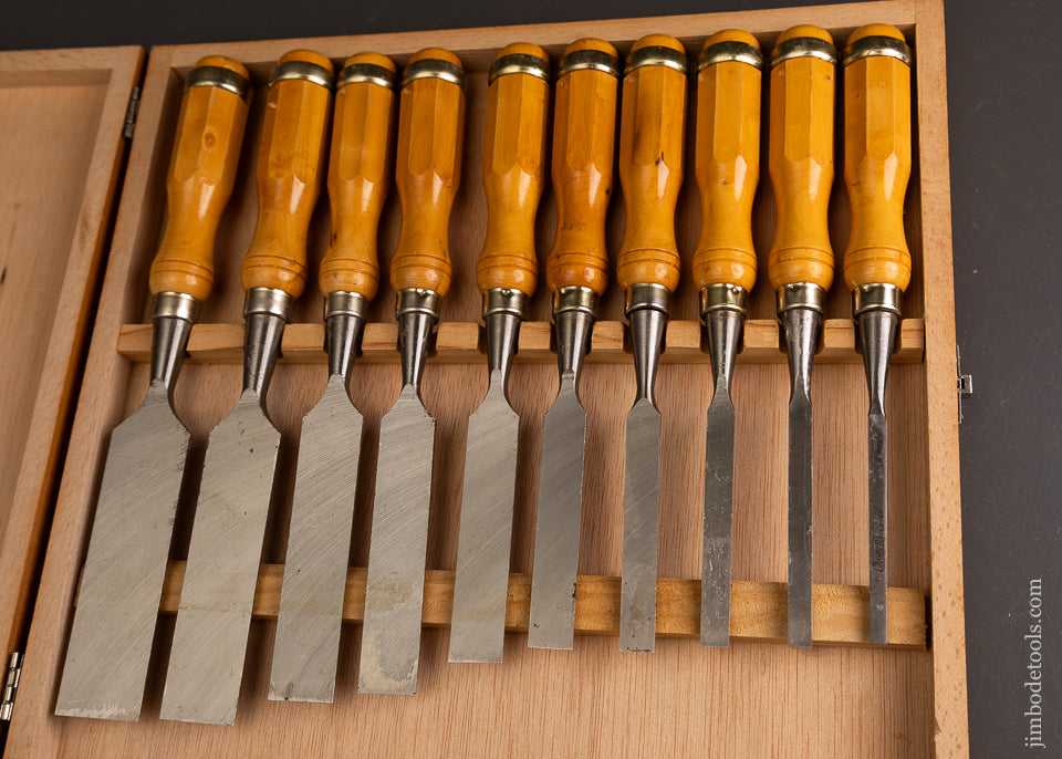 Mint-Set-of-10-Boxwood-Handled-Bevel-Edge-Chisels-by-FREUD-121623