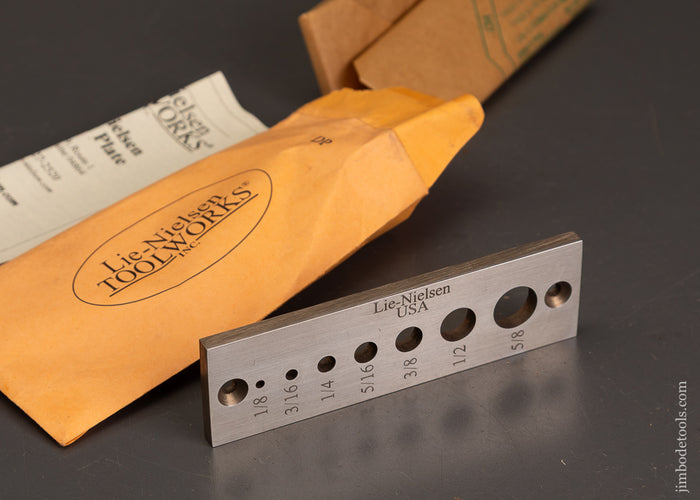Mint-in-Wrapper-LIE-NIELSEN-Dowel-Plate-121717
