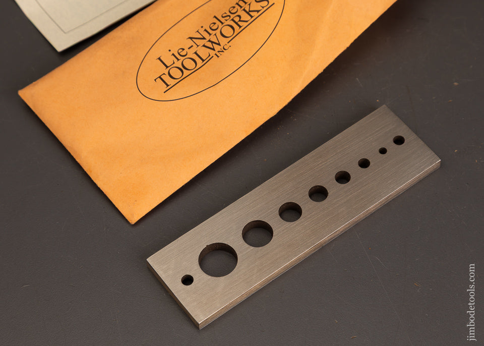 Mint-in-Wrapper-LIE-NIELSEN-Dowel-Plate-121717