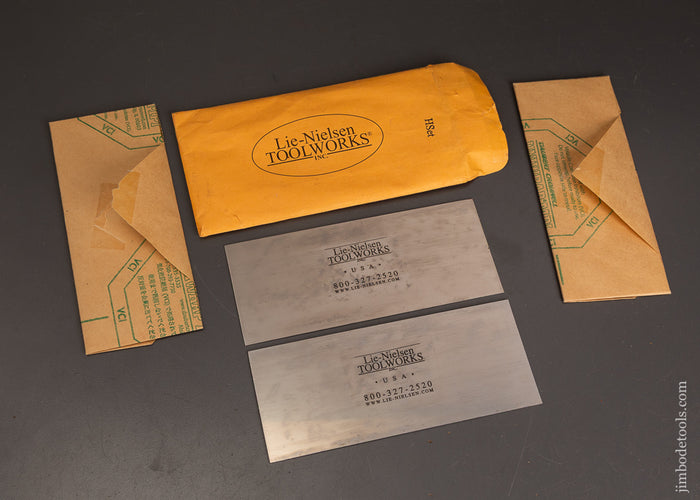 LIE-NIELSEN-Hand-Scraper-Set-121718