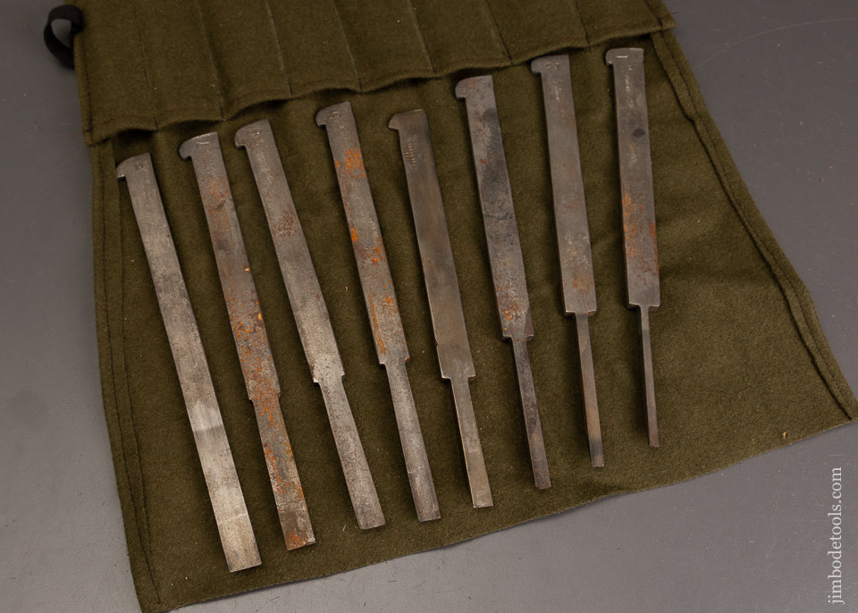 A.-HILDICK-Graduated-Set-of-8-Plow-Plane-Irons-121733