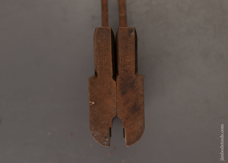 Near-Mint-Matched-Pair-of-GRIFFITHS-NORWICH-Side-Round-Moulding-Planes-121749