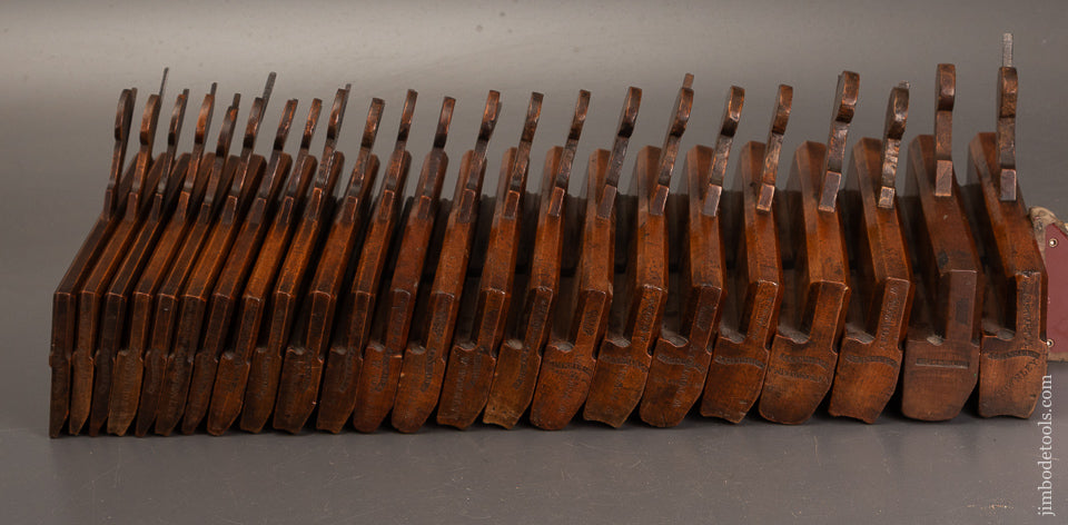 Amazing-Set-of-23-Hollow-&-Round-Planes-by-IOHN-GREEN-Ca.-1768-1808-121818-AS-OF-AUG-18