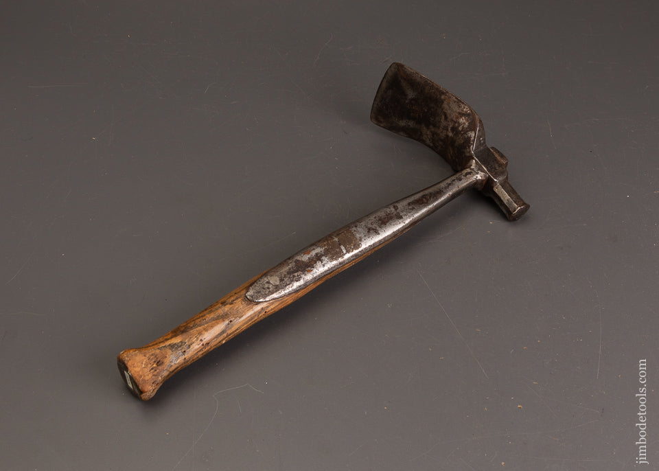 Fabulous-18th-Century-Chair-Maker’s-Hand-Adze-with-Octagonal-Hammer-Poll-121850