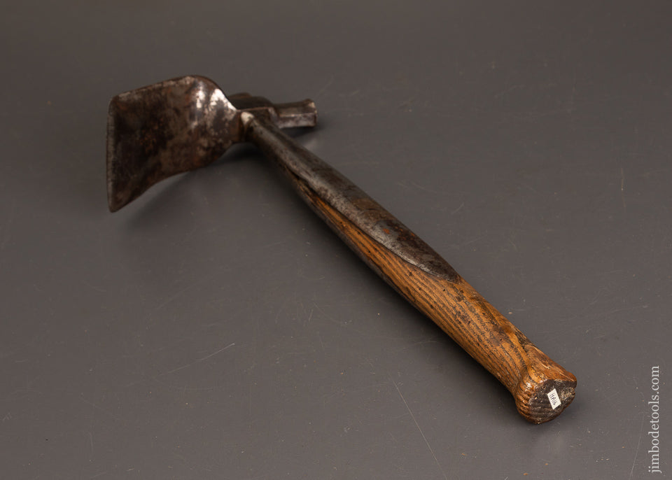 Fabulous-18th-Century-Chair-Maker’s-Hand-Adze-with-Octagonal-Hammer-Poll-121850