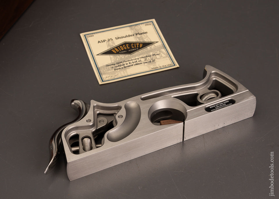 BRIDGE-CITY-TOOL-WORKS-Limited-Edition-ASP-25-Foxtail-Shoulder-Plane-Mint-in-Walnut-Presentation-Box-121895-AS-OF-SEPT-26