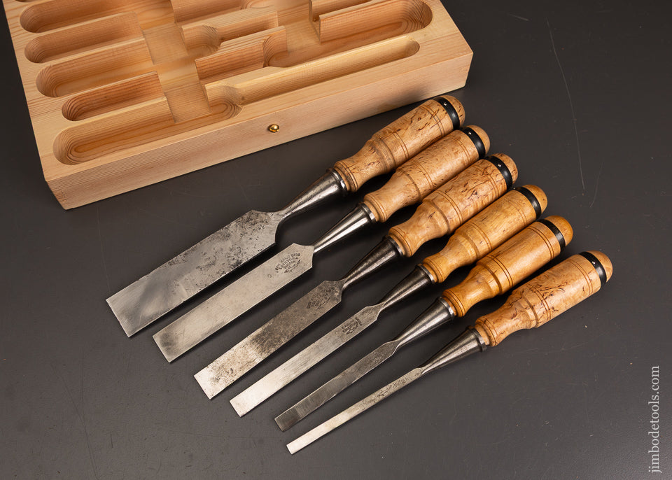 Fine-Set-of-Boxed-E.A.-BERG-ESKILSTUNA-Bench-Chisels-121989-AS-OF-SEPT-4